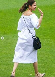 ਕੰਗਾਰੂਆਂ ‘ਤੇ ਜਿੱਤ ਮਗਰੋਂ ਕੋਹਲੀ ਦਾ ਅਨੁਸ਼ਕਾ ਨਾਲ ਜਸ਼ਨ, ਵੇਖੋ ਤਸਵੀਰਾਂ