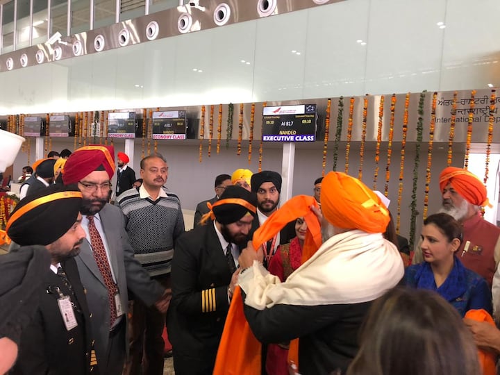 ਉਡਾਣ ਨੰਬਰ 817 ਚੰਡੀਗੜ੍ਹ ਤੋਂ ਸਵੇਰੇ ਉਡਾਣ ਭਰ ਨਾਂਦੇੜ 11:30 ਵਜੇ ਪਹੁੰਚੇਗੀ।
