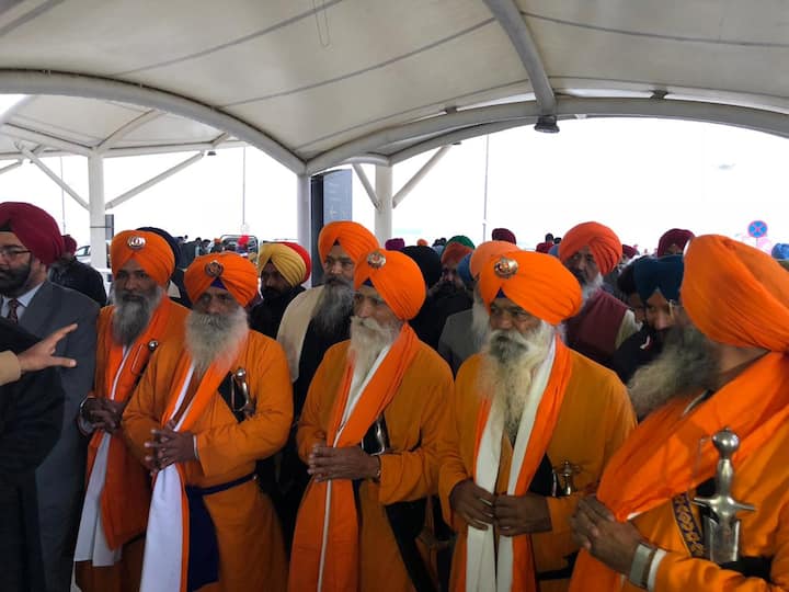ਇਹ ਪਵਿੱਤਰ ਅਸਥਾਨ ਉਸ ਜਗ੍ਹਾ ’ਤੇ ਬਣਿਆ ਹੋਇਆ ਹੈ, ਜਿੱਥੇ ਗੁਰੂ ਗੋਬਿੰਦ ਸਿੰਘ ਜੀ ਜੋਤੀ-ਜੋਤਿ ਸਮਾਏ ਸਨ। ਮਹਾਰਾਜਾ ਰਣਜੀਤ ਸਿੰਘ ਦੇ ਹੁਕਮ 'ਤੇ 1832 ਤੇ 1837 ਦੇ ਵਿਚਕਾਰ ਇਹ ਗੁਰਦੁਆਰਾ ਬਣਾਇਆ ਗਿਆ ਸੀ।