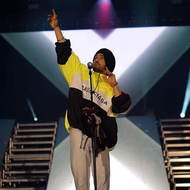 diljeet dosanjh owes a private jet unknown facts about married life ਪਤਨੀ ਤੇ ਪੁੱਤ ਤੋਂ ਕਿਉਂ ਦੂਰ ਰਹਿੰਦੇ ਦਿਲਜੀਤ ਦੁਸਾਂਝ? ਆਪਣੇ ਜਹਾਜ਼ ਦਾ ਕੀ ਹੈ ਸੱਚ?