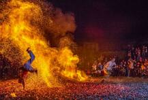 ਚੀਨ ਦਾ ਇਹ ਖ਼ਤਰਨਾਕ ਰਿਵਾਜ਼, ਦਿਲ ਦਹਿਲਾਉਣ ਵਾਲੀਆਂ ਤਸਵੀਰਾਂ