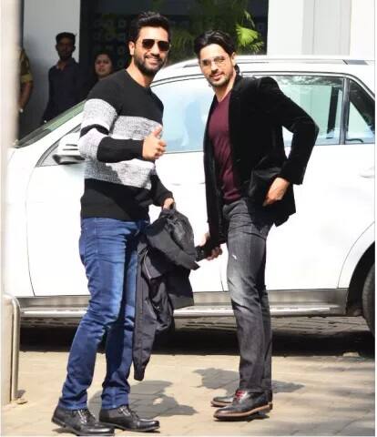 ਵਿੱਕੀ ਕੌਸ਼ਲ ਵੀ ਸਿਧਾਰਥ ਮਲਹੋਤਰਾ ਨਾਲ ਹਵਾਈ ਅੱਡੇ ’ਤੇ ਨਜ਼ਰ ਆਇਆ।