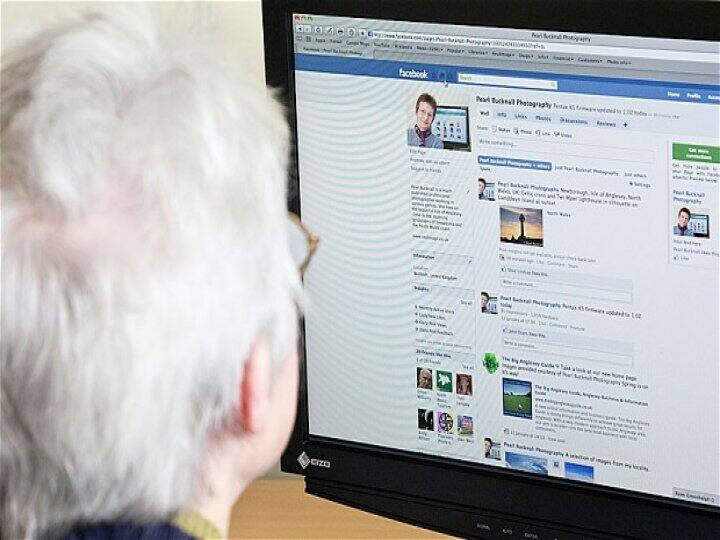 older adults more likely to share fake news ਨੌਜਵਾਨ ਨਹੀਂ ਅੱਧਖੜ ਫੈਲਾਉਂਦੇ ਝੂਠੀਆਂ ਖ਼ਬਰਾਂ, ਅਮਰੀਕੀ ਖੋਜ ਦਾ ਦਾਅਵਾ