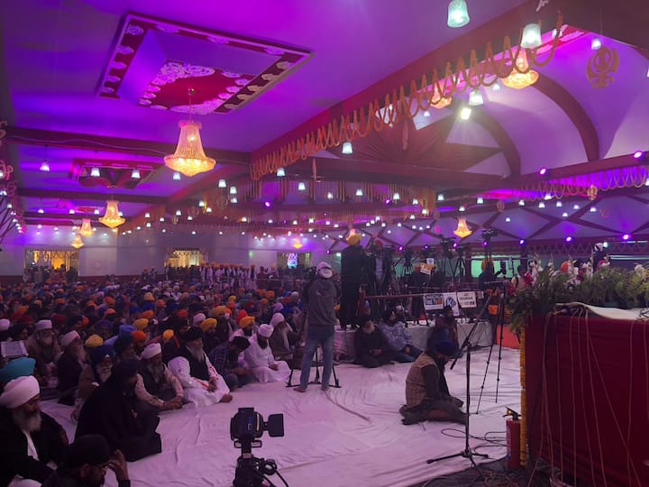ਪਟਨਾ ਸਾਹਿਬ ਵਿਖੇ ਸੰਗਤ ਦੂਰੋਂ ਦੂਰੋਂ ਚੱਲ ਕੇ ਦਰਸ਼ਨਾਂ ਲਈ ਪੁੱਜੀਆਂ ਹਨ। 