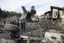 ਗ਼ਲਤ ਰਨਵੇਅ \'ਤੇ ਉੱਤਰਨ ਦੀ ਕੋਸ਼ਿਸ਼ \'ਚ ਜਹਾਜ਼ ਤਬਾਹ, 15 ਹਲਾਕ ਸਿਰਫ਼ ਇੱਕ ਇੰਜੀਨੀਅਰ ਬਚਿਆ