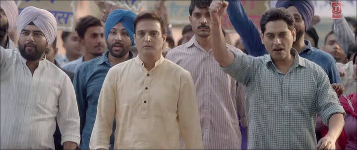 'ਐਸਪੀ ਚੌਹਾਨ: ਦਿ ਸਟਰੱਗਲਿੰਗ ਮੈਨ' ਦਾ ਟ੍ਰੇਲਰ ਟੀ ਸੀਰੀਜ਼ ਲੇਬਲ ਦੇ ਆਫ਼ੀਸ਼ੀਅਲ ਯੂਟਿਊਬ ਚੈਨਲ ’ਤੇ ਰਿਲੀਜ਼ ਹੋਇਆ ਹੈ। ਇਹ ਫਿਲਮ 7 ਫਰਵਰੀ, 2019 ਨੂੰ ਰਿਲੀਜ਼ ਹੋਵੇਗੀ।