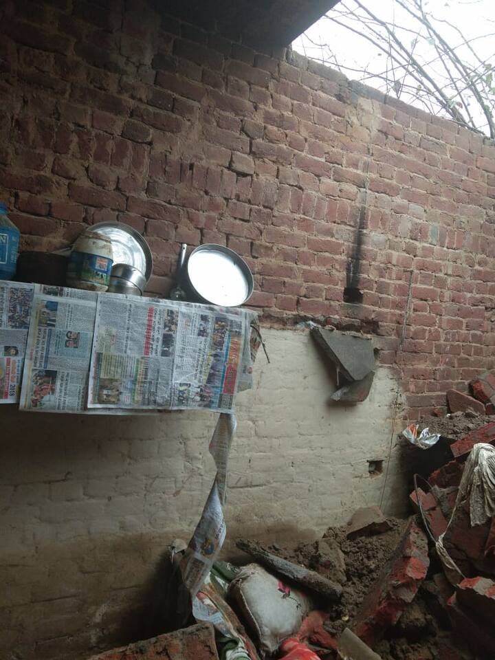 ਹਾਸਲ ਜਾਣਕਾਰੀ ਮੁਤਾਬਕ ਦਾਦੀ-ਪੋਤਾ ਦੋਵੇਂ ਕਮਰੇ ਵਿੱਚ ਸੌਂ ਰਹੇ ਸੀ। ਮ੍ਰਿਤਕਾ ਦਾ ਪੁੱਤਰ ਤੇਜਾ ਸਿੰਘ ਬਰਾਂਡੇ ਵਿੱਚ ਹੀ ਸੁੱਤਾ ਸੀ। 