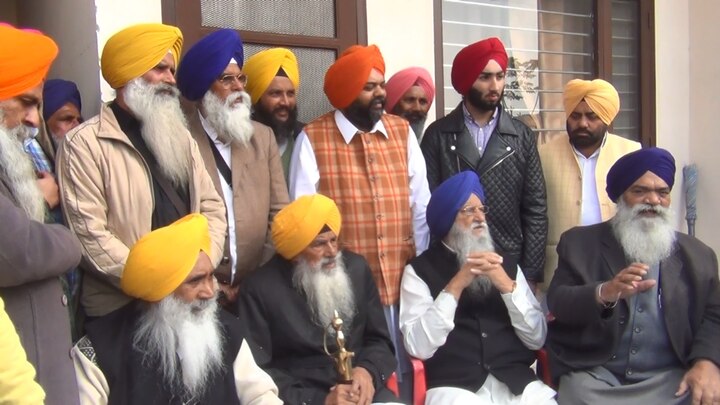 taksali leaders challenges sad president sukhbir singh badal ਟਕਸਾਲੀਆਂ ਦੀ ਸੁਖਬੀਰ ਬਾਦਲ ਨੂੰ ਅਕਾਲ ਤਖ਼ਤ ਸਾਹਿਬ ਆਉਣ ਦੀ ਵੰਗਾਰ