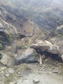 ਵਿਆਹ ਵੇਖਣ ਜਾ ਰਹੇ ਪਰਿਵਾਰ ’ਤੇ ਡਿੱਗਾ ਪਹਾੜ, ਵੇਖੋ ਤਸਵੀਰਾਂ