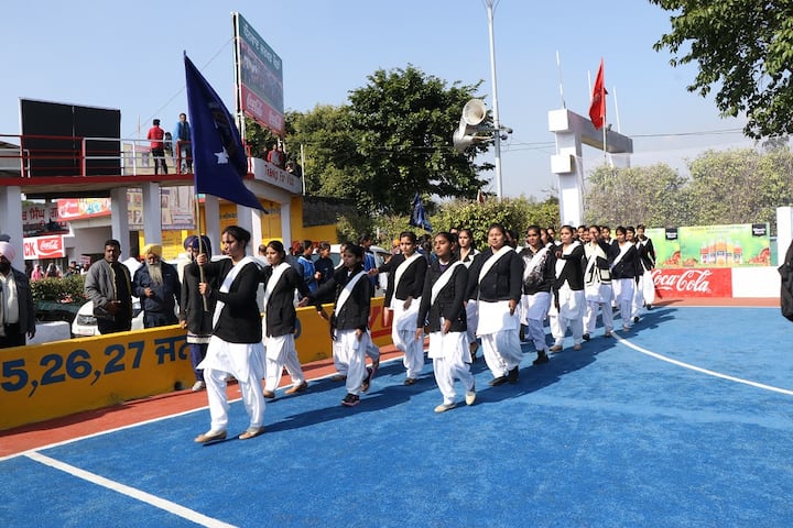 ਪਰਲ ਜੁਬਲੀ ਵਰ੍ਹੇ ਦੀਆਂ 32ਵੀਆਂ ਜਰਖੜ ਖੇਡਾਂ ਦਾ ਸ਼ਾਨਦਾਰ ਉਦਘਾਟਨੀ ਸਮਾਰੋਹ ਨਾਲ ਆਗਾਜ਼ ਹੋ ਗਿਆ ਹੈ। ਅੱਜ ਭੁੱਟਾ ਗਰੁੱਪ ਆਫ਼ ਕਾਲਜ ਤੋਂ ਖੇਡ ਮਸ਼ਾਲ ਨਾਲ ਜਰਖੜ ਖੇਡਾਂ ਦੇ ਉਦਘਾਟਨੀ ਸਮਾਰੋਹ ਦੀ ਸ਼ੁਰੂਆਤ ਸ਼ੁਰੂ ਹੋਈ। 