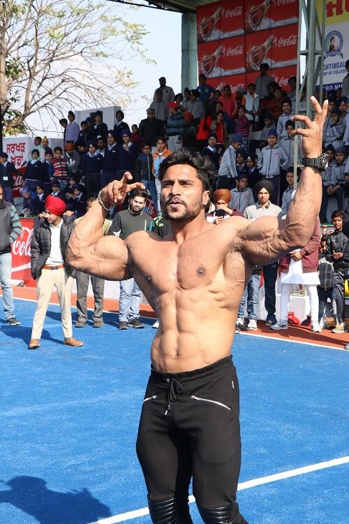 ਭਲਕੇ ਕਬੱਡੀ, ਵਾਲੀਬਾਲ, ਹਾਕੀ ਆਦਿ ਖੇਡਾਂ ਦੇ ਮੁਕਾਬਲੇ ਹੋਣਗੇ। ਖੇਡਾਂ ਦੇ ਫਾਈਨਲ ਸਮਾਰੋਹ 'ਤੇ ਲੋਕ ਗਾਇਕ ਕੰਵਰ ਗਰੇਵਾਲ, ਗਿੱਲ ਹਰਦੀਪ ਤੇ ਰਾਜਵੀਰ ਜਵੰਧਾ ਦਾ ਖੁੱਲ੍ਹਾ ਅਖਾੜਾ ਲੱਗੇਗਾ।