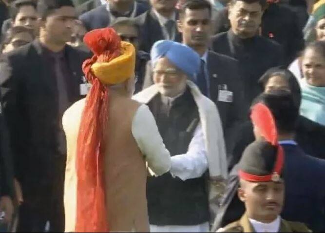 ਸਾਬਕਾ ਪ੍ਰਧਾਨ ਮੰਤਰੀ ਡਾ. ਮਨਮੋਹਨ ਸਿੰਘ ਵੀ ਪੀਐਮ ਨਰੇਂਦਰ ਮੋਦੀ ਦੇ ਨਾਲ ਨਜ਼ਰ ਆਏ।