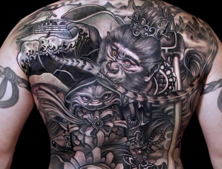 ਫਲੋਰਿਡਾ ਦੇ ਮਿਆਮੀ ਯੂਨੀਵਰਸੀਟੀ ਦੇ ਖੋਜਕਾਰਾਂ ਨੇ ਇਸ ‘ਤੇ ਰਿਸਚਚ ਕੀਤੀ ਹੈ। ਜਿਸ ‘ਚ ਪਾਇਆ ਗਿਆ ਕਿ ਜੋ ਲੋਕ ਟੈਟੂ ਨੂੰ ਸਟੇਟਸ ਸਿੰਬਲ ਦੇ ਤੌਰ ‘ਤੇ ਇਸਤੇਮਾਲ ਕਰਦੇ ਹ ਉਹ ਦਿਮਾਗੀ ਸਮੱਸਿਆ ਤੋਂ ਗੁਜ਼ਰ ਰਹੇ ਹੁੰਦੇ ਹਨ।