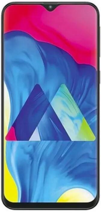 ਸੈਮਸੰਗ ਗੈਲੇਕਸੀ M10 ਦੇ 2 GB ਰੈਮ ਤੇ 16 GB ਸਟੋਰੇਜ ਵਾਲੇ ਵਰਸ਼ਨ ਦੀ ਕੀਮਤ 7,990 ਰੁਪਏ ਤੇ 3 GB ਤੇ 32 GB ਵਾਲੇ ਵਰਸ਼ਨ ਦੀ ਕੀਮਤ 8,990 ਰੁਪਏ ਹੈ। 