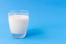 ਰੋਜ਼ਾਨਾ ਦੁੱਧ ਦੇ ਗਲਾਸ \'ਚ ਪਾਓ ਇਹ ਛੇ ਚੀਜ਼ਾਂ ਤਾਂ ਨਹੀਂ ਪਏਗੀ ਵਿਆਗਰਾ ਦੀ ਲੋੜ