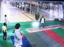 ਫ਼ਤਹਿਗੜ੍ਹ ਸਾਹਿਬ ਗੁਰਦੁਆਰੇ \'ਚ ਪ੍ਰਵਾਸੀ ਨੇ ਪਾਇਆ ਭੜਥੂ, ਵੇਖੋ ਸੀਸੀਟੀਵੀ ਤਸਵੀਰਾਂ