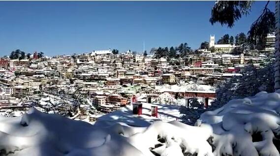 ਬਾਹਰੀ ਸੂਬਿਆਂ ਤੋਂ ਆਏ ਸੈਲਾਨੀਆਂ ਨੇ ਕਿਹਾ ਕਿ ਸ਼ਿਮਲਾ ਵਿੱਚ ਵਿੱਛੀ ਵਰਫ਼ ਦੀ ਸਫ਼ੈਦ ਚਾਦਰ ਉਨ੍ਹਾਂ ਦੀਆਂ ਉਮੀਦਾਂ ਨੂੰ ਚਾਰ ਚੰਨ ਲਾ ਰਹੀ ਹੈ।