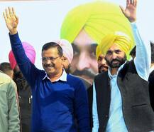 \'ਆਪ\' ਵੱਲੋਂ ਪੰਜਾਬ ਦੇ ਤੀਜੇ ਫਰੰਟ \'ਚ ਸੰਨ੍ਹ ਲਾਉਣ ਦੀ ਤਿਆਰੀ, ਕੇਜਰੀਵਾਲ ਤੋਂ ਮੰਗੀ ਹਰੀ ਝੰਡੀ