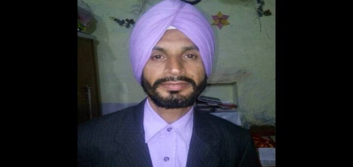 ਮੋਟਰਸਾਈਕਲ ਸਵਾਰ ਦੀ ਮੌਕੇ ’ਤੇ ਹੀ ਮੌਤ ਹੋ ਗਈ ਜਦਕਿ ਕਾਰ ਚਾਲਕ ਤੇ ਉਸ ਨਾਲ ਇੱਕ ਮਹਿਲਾ ਜ਼ਖ਼ਮੀ ਹੋ ਗਏ।