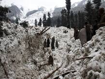 ਕਸ਼ਮੀਰ ’ਚ ਕੁਦਰਤ ਦਾ ਕਹਿਰ, ਸੱਤ ਪੁਲਿਸ ਜਵਾਨ ਤੇ ਪਤੀ-ਪਤਨੀ ਦੀ ਮੌਤ