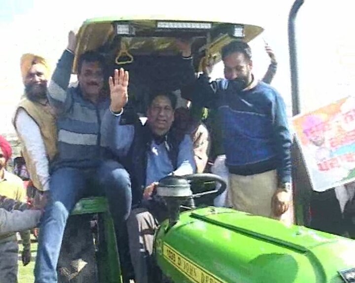 congress leader showed off with tractor rally against drugs  ਕਾਂਗਰਸੀਆਂ ਨੇ ਵੱਡੀ ਟਰੈਕਟਰ ਰੈਲੀ ਨਾਲ ਨੌਜਵਾਨਾਂ ਨੂੰ ਨਸ਼ੇ ਛੱਡਣ ਦੀ 'ਫੋਕੀ' ਅਪੀਲ