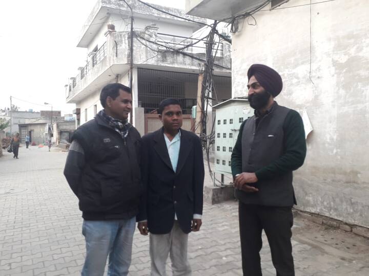 ਇਸ ਦੌਰਾਨ ਟੀਮ ਨੇ ਲੋਕਾਂ ਨੂੰ ਜਾਗਰੂਕ ਕੀਤਾ।