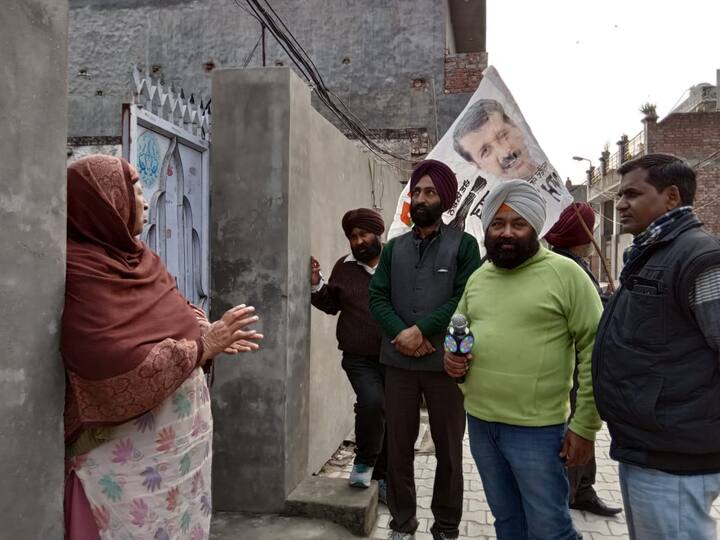  ਵੇਖੋ ਹੋਰ ਤਸਵੀਰਾਂ। 