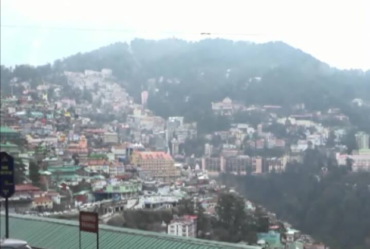 ਮਿਲੀ ਜਾਣਕਾਰੀ ਮੁਤਾਬਕ 14 ਤੇ 15 ਫਰਵਰੀ ਨੂੰ ਸੂਬੇ ਦੇ ਉਚਾਈ ਵਾਲੇ ਇਲਾਕਿਆਂ ਵਿੱਚ ਭਾਰੀ ਬਰਫ਼ਬਾਰੀ ਤੇ ਮੈਦਾਨੀ ਇਲਾਕਿਆਂ ਵਿੱਚ ਵੀ ਭਾਰੀ ਬਾਰਸ਼ ਤੇ ਗੜ੍ਹੇਮਾਰੀ ਦੀ ਚੇਤਾਵਨੀ ਜਾਰੀ ਕੀਤੀ ਗਈ ਹੈ।