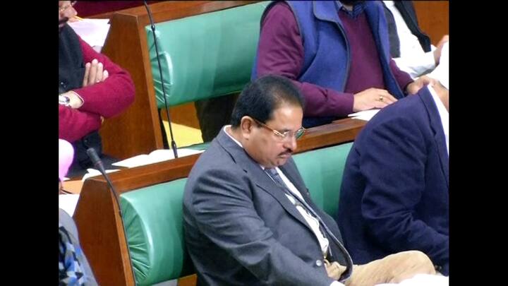 ਅੱਜ ਰਾਜਪਾਲ ਦੇ ਭਾਸ਼ਨ ਨਾਲ ਇਜਲਾਸ ਸ਼ੁਰੂ ਹੋਇਆ। ਭਾਸ਼ਣ ਦੌਰਾਨ ਕਾਂਗਰਸੀ ਸੁੱਤੇ ਦਿਖਾਈ ਦਿੱਤੇ। 