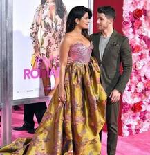 ਪ੍ਰਿਅੰਕਾ ਨੂੰ ਘੂਰ ਰਿਹਾ ਸੀ ਨਿੱਕ, ਫੜਿਆ ਗਿਆ ਤਾਂ ਦਿੱਤੀ ਇਹ ਸਫਾਈ