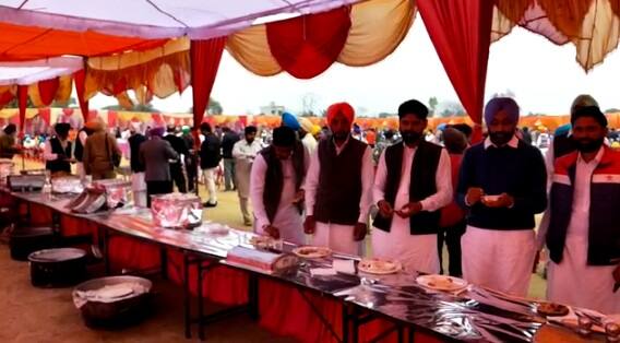 ਯਾਦ ਰਹੇ ਪਿਛਲੇ ਸਮੇਂ ਪ੍ਰੋਫੈਸਰ ਬਲਜਿੰਦਰ ਕੌਰ ਤੇ ਸੁਖਰਾਜ ਸਿੰਘ ਬੱਲ ਦੀ ਕੁੜਮਾਈ ਹੋਈ ਸੀ।