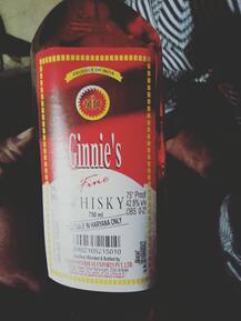 ਟਰੈਕਟਰ ਟਰਾਲੀ ਤੋਂ ਲੈ ਕੇ ਟੈਂਪੂ ਰਾਹੀਂ ਸਟੋਰ ਕੀਤੀ ਸੈਂਕੜੇ ਪੇਟੀਆਂ ਸ਼ਰਾਬ ਸਮੇਤ ਚਾਰ ਕਾਬੂ, ਮੁਲਜ਼ਮਾਂ \'ਚ ਅਕਾਲੀ-ਕਾਂਗਰਸੀ ਲੀਡਰ ਵੀ ਸ਼ਾਮਲ