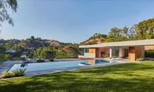 ਵਿਆਹ ਪਿੱਛੋਂ ਨਿਕ ਨਾਲ ਇਸ ਆਲੀਸ਼ਾਨ ਘਰ \'ਚ ਰਹਿ ਰਹੀ ਪ੍ਰਿਅੰਕਾ, ਕੀਮਤ ਜਾਣ ਰਹਿ ਜਾਓਗੇ ਦੰਗ