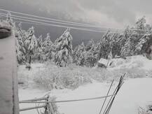 ਪਹਾੜਾਂ ’ਤੇ ਫਿਰ ਬਰਫ਼ਬਾਰੀ, ਮੈਦਾਨਾਂ ’ਚ ਬਾਰਸ਼