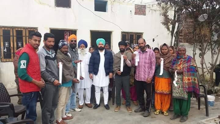 ਉਨ੍ਹਾਂ ਕਿਹਾ ਕਿ ਸੂਬੇ ਵਿਚ ਸਰਕਾਰੀ ਥਰਮਲ ਪਲਾਂਟ ਬੰਦ ਕਰ ਕੇ ਪ੍ਰਾਈਵੇਟ ਕੰਪਨੀਆਂ ਤੋਂ ਬਿਜਲੀ ਖ਼ਰੀਦਣਾ ਸਰਕਾਰ ਦੀ ਲੋਕ ਮੁੱਦਿਆਂ ਪ੍ਰਤੀ ਅਸੰਵੇਦਨਸ਼ੀਲਤਾ ਪ੍ਰਗਟ ਕਰਦੀ ਹੈ।