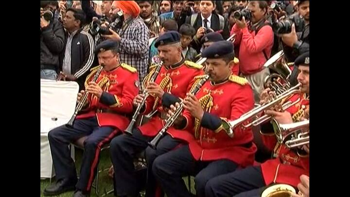 ਵੱਡੀ ਗਿਣਤੀ ਵਿੱਚ ਚੰਡੀਗੜ੍ਹ ਵਾਸੀਆਂ ਦੇ ਨਾਲ-ਨਾਲ ਦੂਰ-ਦੁਰੇਡੇ ਤੋਂ ਆਏ ਲੋਕਾਂ ਨੇ ਵੀ ਮੇਲੇ ਵਿੱਚ ਸ਼ਿਰਕਤ ਕੀਤੀ। 