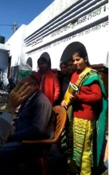 ਅਧਿਆਪਕਾਂ \'ਤੇ ਸਿੱਖਿਆ ਵਿਭਾਗ ਤੇ ਪੁਲਿਸ ਦੀ ਸਾਂਝੀ \'ਸਰਜੀਕਲ ਸਟ੍ਰਾਈਕ\', ਬੱਚੇ ਖ਼ੌਫਜ਼ਦਾ ਤੇ ਟੀਚਰ ਬੇਹੋਸ਼