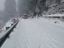 ਮੈਦਾਨਾਂ ਤੋਂ ਲੈਕੇ ਪਹਾੜਾਂ ਤਕ ਮੌਸਮ ਖ਼ਰਾਬ, ਵਿੱਦਿਅਕ ਅਦਾਰਿਆਂ \'ਚ ਐਲਾਨੀਆਂ ਦੋ ਦਿਨਾਂ ਦੀ ਛੁੱਟੀਆਂ