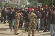 ਸੁਰੱਖਿਆ ਦੇ ਮੱਦੇਨਜ਼ਰ ਅੰਮ੍ਰਿਤਸਰ ਏਅਰਪੋਰਟ ਠੱਪ, ਮੁਸਾਫ਼ਰ ਪ੍ਰੇਸ਼ਾਨ