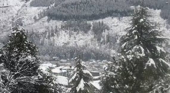 ਸੈਲਾਨੀਆਂ ਨੂੰ ਉੱਚੇ ਇਲਾਕਿਆਂ ਵਿੱਚ ਜਾਣੋਂ ਪਰਹੇਜ਼ ਕਰਨ ਦੀ ਸਲਾਹ ਜਾਰੀ ਕੀਤੀ ਗਈ ਹੈ।