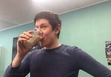 ਦੁੱਧ \'ਚ ਕੋਕ ਮਿਲਾ ਕੇ ਪੀਂਦਾ ਇਹ ਕਾਮੇਡੀਅਨ, ਕਾਰਨ ਜਾਣ ਕੇ ਹੋ ਜਾਓਗੇ ਹੈਰਾਨ