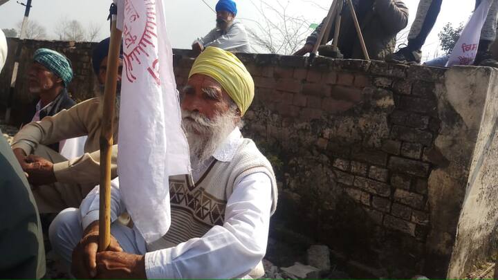 ਜ਼ਿਕਰਯੋਗ ਹੈ ਕਿ ਮੁੱਖ ਮੰਤਰੀ ਨੇ ਪਹਿਲਾਂ 28 ਫਰਵਰੀ ਨੂੰ ਕਿਸਾਨ ਆਗੂਆਂ ਨੂੰ ਮੀਟਿੰਗ ਲਈ ਬੁਲਾਇਆ ਸੀ ਪਰ ਐਨ ਮੌਕੇ ’ਤੇ ਉਨ੍ਹਾਂ ਇਹ ਮੀਟਿੰਗ ਰੱਦ ਕਰ ਦਿੱਤੀ। ਇਸ ਤੋਂ ਬਾਅਦ 5 ਮਾਰਚ, ਯਾਨੀ ਅੱਜ ਦੇ ਦਿਨ ਮੀਟਿੰਗ ਰੱਖੀ ਸੀ ਪਰ ਹੁਣ ਕਿਸਾਨ ਆਗੂ ਮੀਟਿੰਗ ਵਿੱਚ ਜਾਣ ਤੋਂ ਮੁੱਕਰ ਗਏ ਹਨ।
