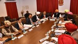 ਚੋਣਾਂ ਤੋਂ ਪਹਿਲਾਂ ਪ੍ਰਦਰਸ਼ਕਾਰੀ ਨਰਸਾਂ ਤੇ ਅਧਿਆਪਕਾਂ ਮੂਹਰੇ ਝੁਕੀ ਸਰਕਾਰ, ਪੱਕੇ ਕਰਨ ਦਾ ਐਲਾਨ