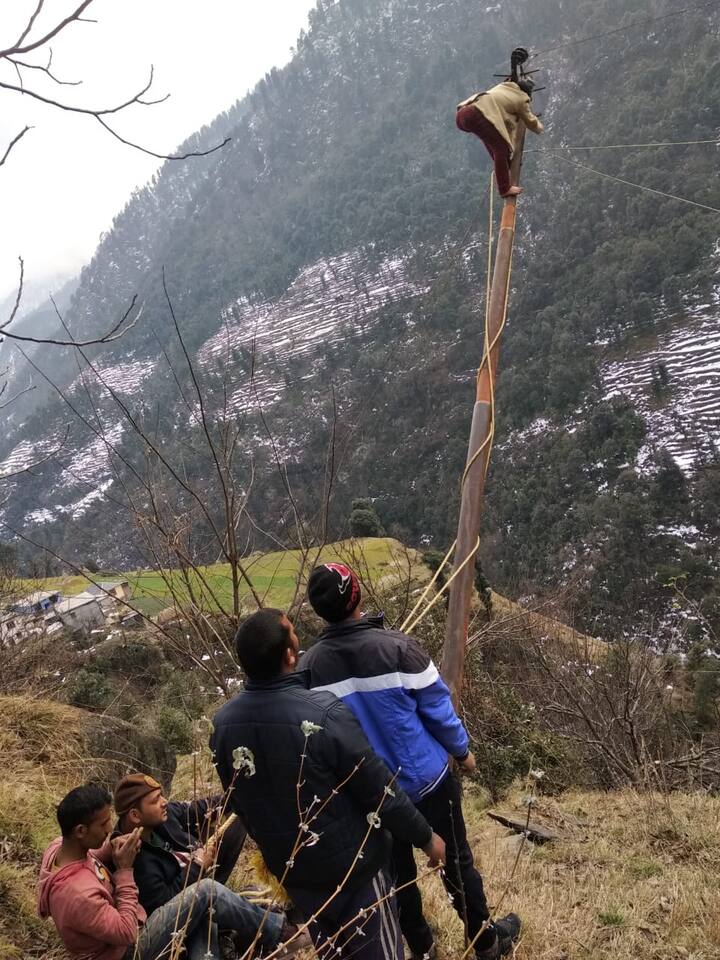 ਕਈ ਥਾਈਂ ਤਾਂ ਜ਼ਰੂਰੀ ਸਾਮਾਨ ਦੀ ਵੀ ਕਮੀ ਮਹਿਸੂਸ ਕੀਤੀ ਜਾ ਰਹੀ ਹੈ।