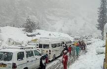 ਠੰਢ ਨੇ ਤੋੜਿਆ 25 ਸਾਲਾਂ ਦਾ ਰਿਕਾਰਡ, ਪਹਾੜਾਂ ’ਚ ਹਾਲੇ ਵੀ ਬਰਫ਼ਬਾਰੀ