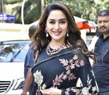 ‘ਕਲੰਕ’ ਦੇ ਲੌਂਚ ਇਵੈਂਟ ‘ਤੇ ਟੀਮ ਦੀ ਮਸਤੀ, ਵੇਖੋ ਤਸਵੀਰਾਂ