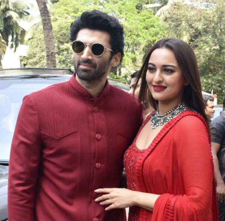 ਇਸ ਮੌਕੇ ਆਦਿੱਤਿਆ ਰਾਏ ਕਪੂਰ ਤੇ ਸੋਨਾਕਸ਼ੀ ਸਿਨ੍ਹਾ ਤੇ ਆਲਿਆ-ਵਰੁਣ ਨੇ ਇੱਕੋ ਰੰਗ ਦੇ ਕੱਪੜੇ ਪਾਏ ਹੋਏ ਸੀ।