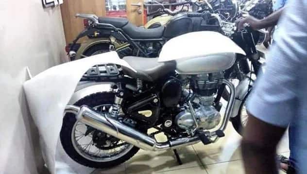 ਦੱਸਿਆ ਜਾ ਰਿਹਾ ਹੈ ਕਿ ਇਹ ਬਾਈਕ ਦੋ ਵਰਸ਼ਨਾਂ Bullet Trials 350 ਤੇ Bullet Trials 500 ਨਾਂ ਨਾਲ ਲਾਂਚ ਕੀਤੀ ਜਾਏਗੀ। 