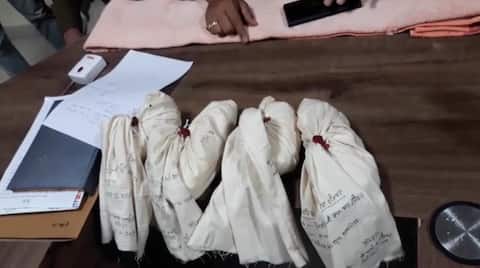 ਚੋਣਾਂ ਦੇ ਮਾਹੌਲ ’ਚ ਪਾਕਿਸਤਾਨ ਤੋਂ ਪੰਜਾਬ ਭੇਜਿਆ ਜਾ ਰਿਹਾ ‘ਚਿੱਟਾ’ ਚੋਣਾਂ ਦੇ ਮਾਹੌਲ ’ਚ ਪਾਕਿਸਤਾਨ ਤੋਂ ਪੰਜਾਬ ਭੇਜਿਆ ਜਾ ਰਿਹਾ ‘ਚਿੱਟਾ’