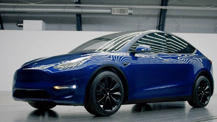  ਕੰਪਨੀ ਦਾ ਦਾਅਵਾ ਹੈ ਕਿ Tesla Model Y ਦੇ ਲਾਂਗ ਰੇਂਜ ਵਰਸ਼ਨ ਦੀ ਸਪੀਡ 209 ਕਿਮੀ/ਘੰਟਾ ਹੈ। ਇਹ ਵਰਸ਼ਨ ਮਹਿਜ਼ 5.5 ਸੈਕਿੰਡਸ ਵਿੱਚ 0 ਤੋਂ 96 ਕਿਮੀ/ਘੰਟਾ ਦੀ ਸਪੀਡ ਫੜ ਸਕਦਾ ਹੈ।